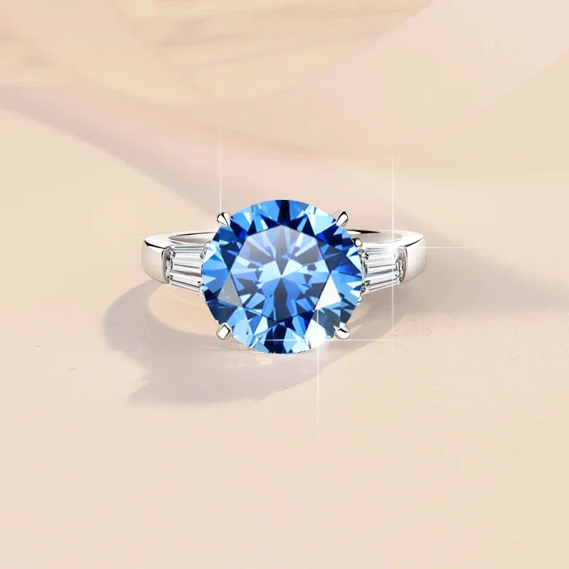 S925 sterling silver band detail with smooth, high-shine finish